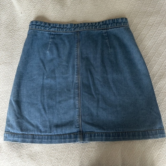 Brandy Melville denim skirt US OS - Picture 2 of 2